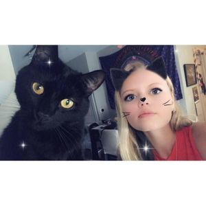 Meet your Posher, Marissa